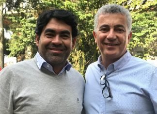 DE IZQUIERDA, LA OREJA IZQUIERDA