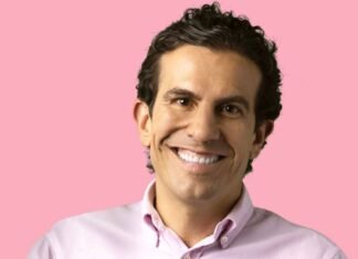 FELIPE VÉLEZ PROPONE UNA ALIANZA PARA CONSOLIDAR UNA TERCERÍA CON OPCIÓN