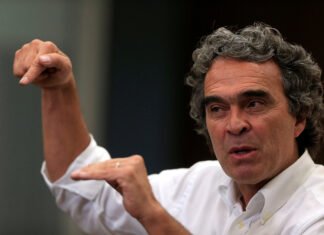 La decencia política bajo sospecha: las críticas a Sergio Fajardo por su supuesta falta de “güevas”