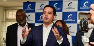 Carlos Andrés Trujillo renuncia al Senado y al Partido Conservador para emprender una candidatura ciudadana